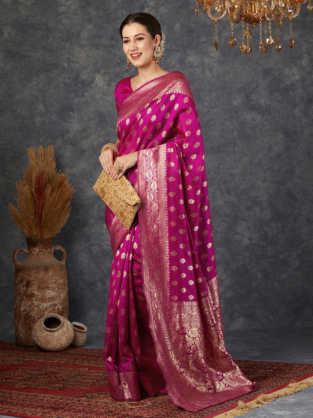 KALINI Ethnic Motifs Woven Designed Zari Banarasi Saree