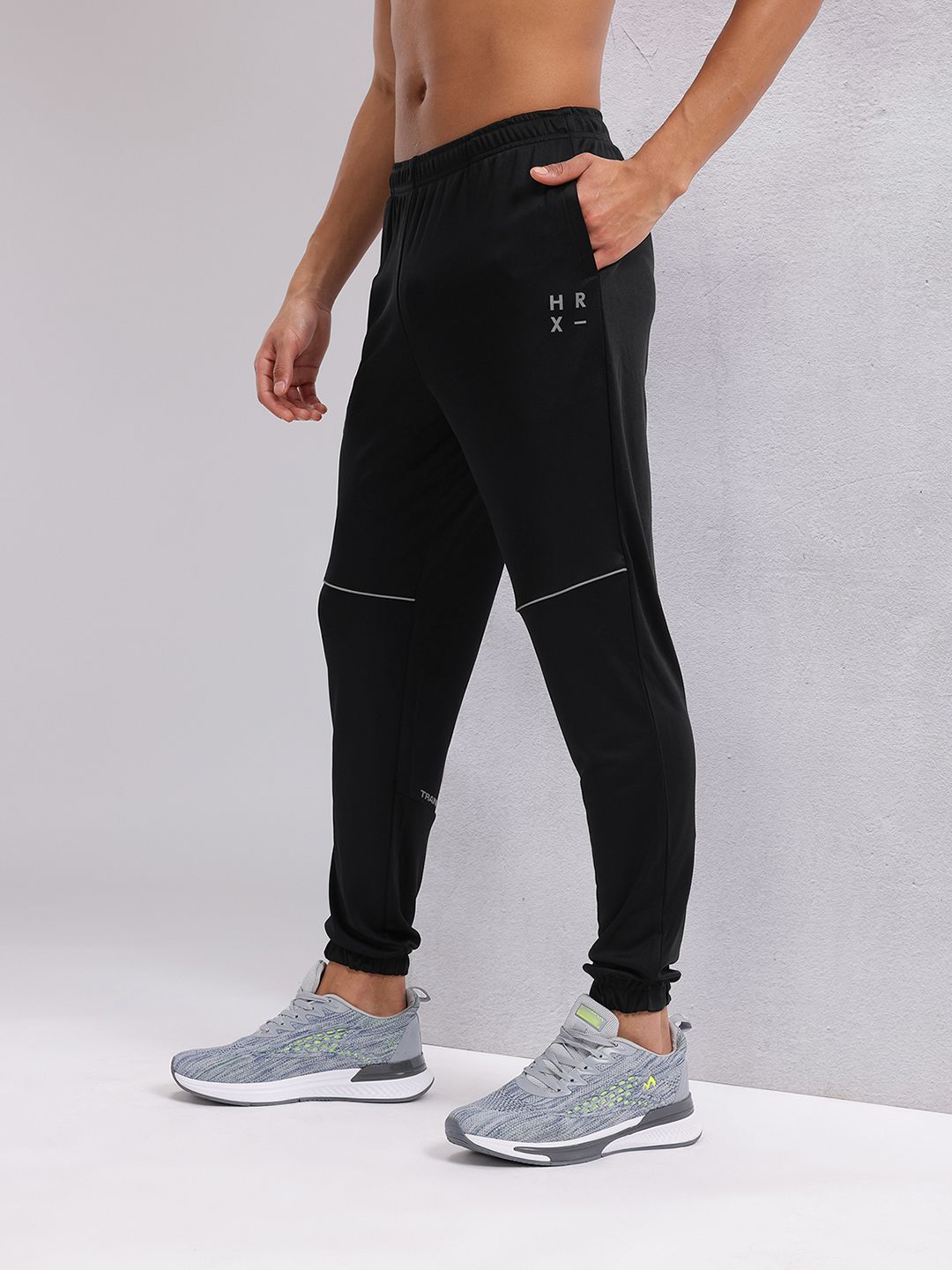 HRX by Hrithik Roshan Men Contrast Piping Rapid-Dry Training Joggers