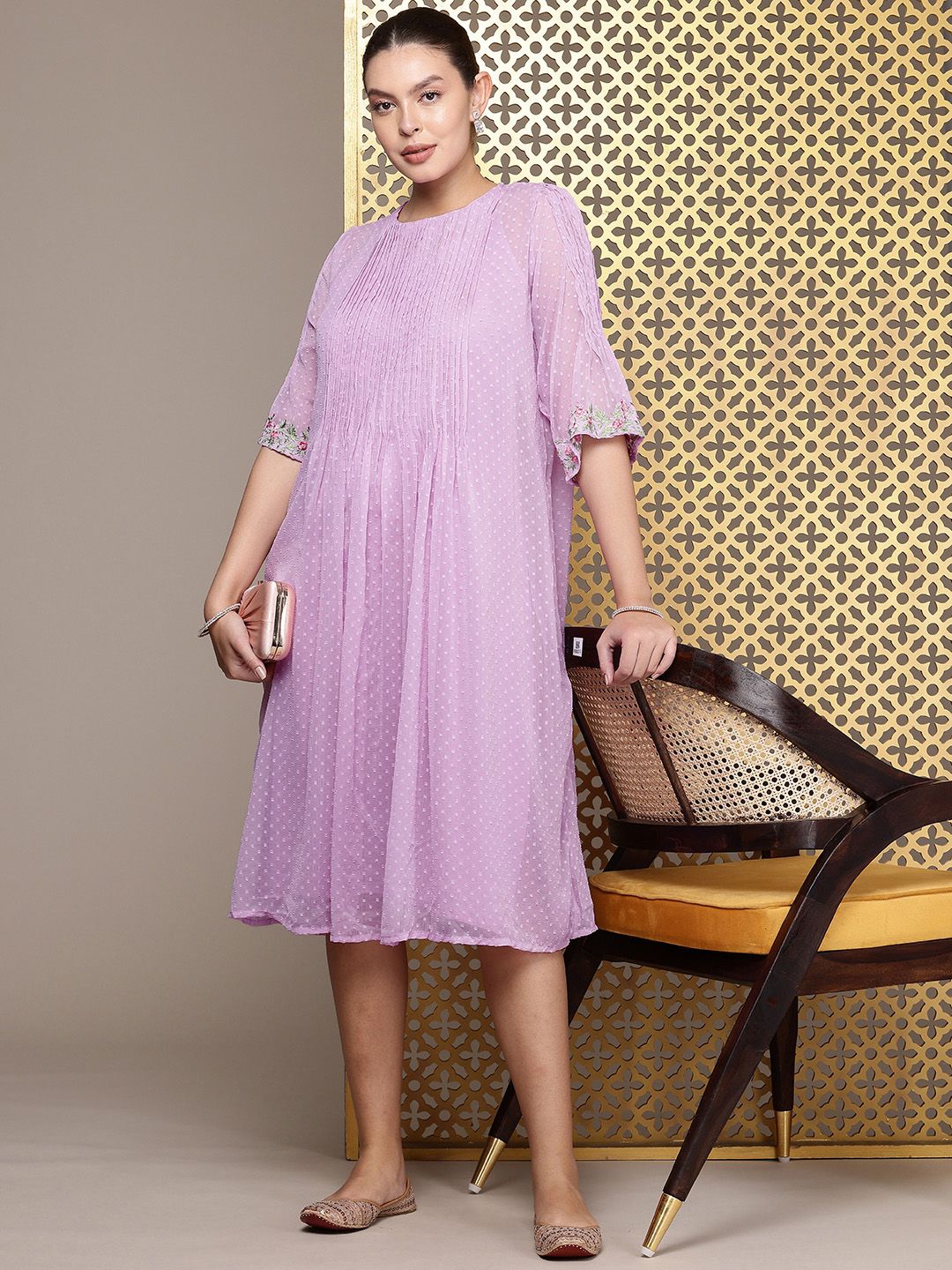 House of Pataudi Jashn Self Designed Embroidered Detail A-Line Midi Dress