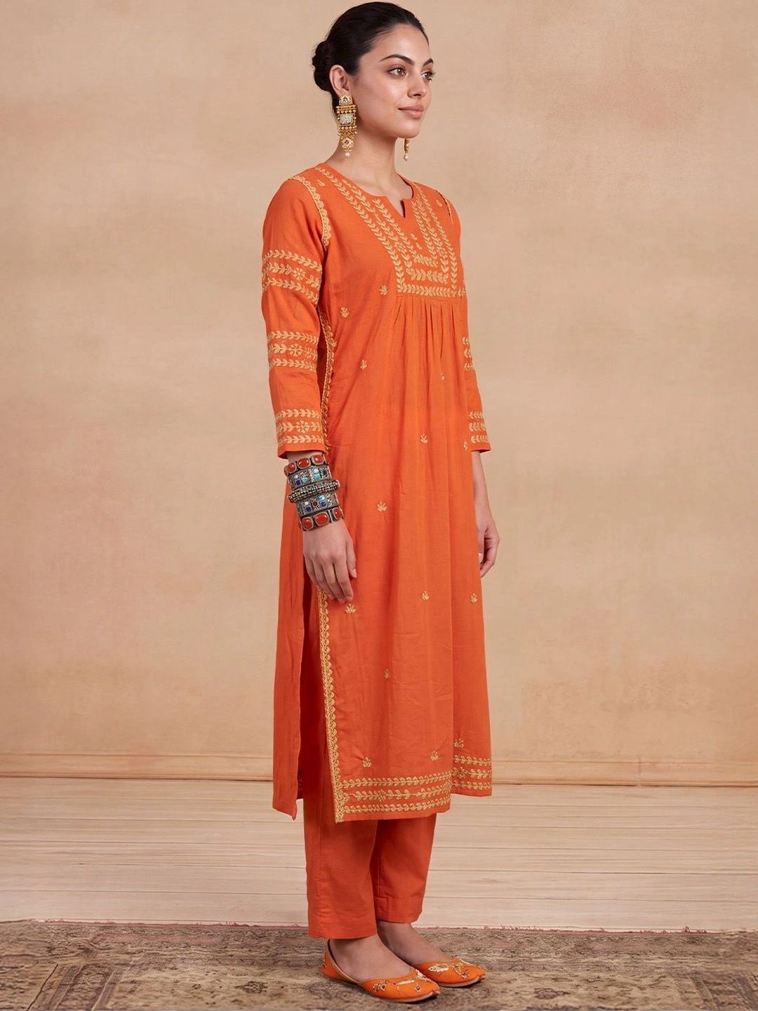 House of Chikankari Women Embroidered Thread Work Kurta