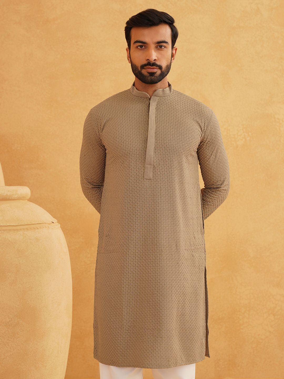 SOJANYA Geometric Embroidered Mandarin Collar Thread Work Pure Cotton Straight Kurta