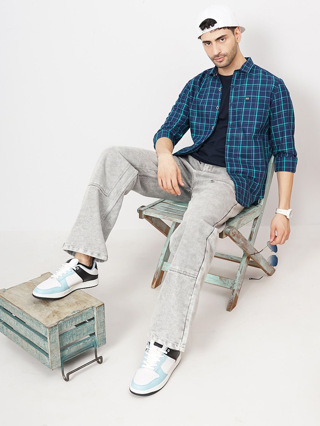The Indian Garage Co Men Navy Blue & Green Slim Fit Checked Casual Shirt