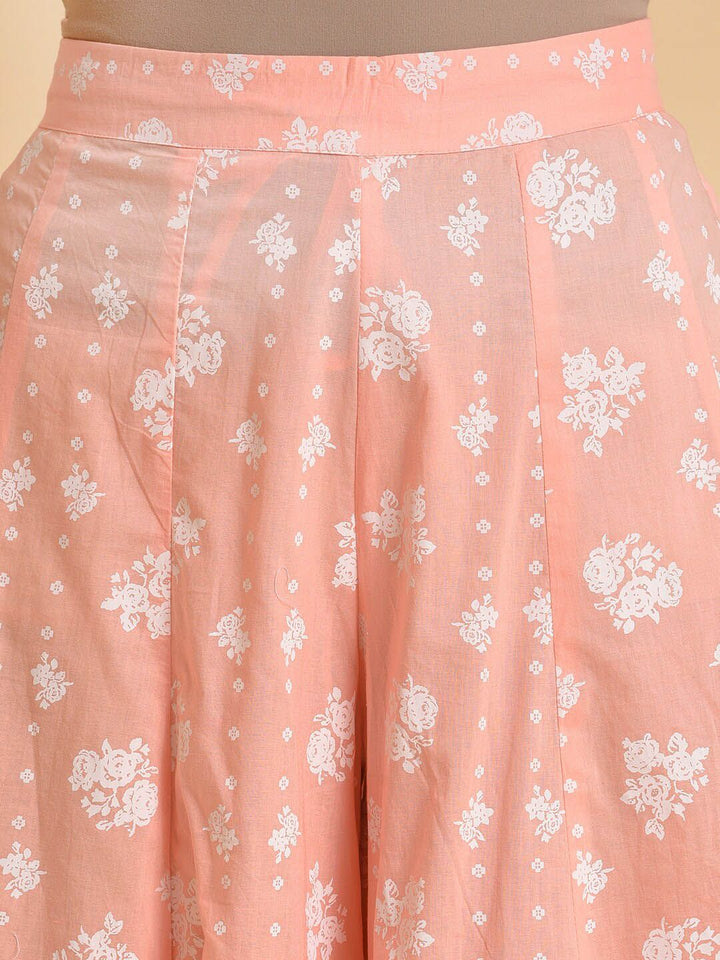 W Women Green Floral Printed Loose Fit Pleated Trousers