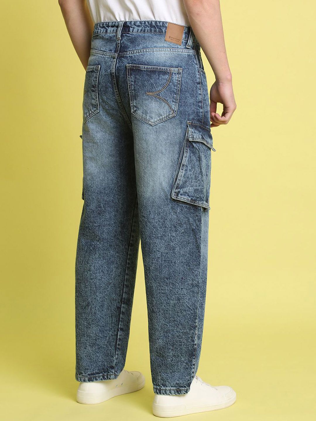 Bene Kleed Men Pure Cotton Light Fade Mid Rise Cargo  Jeans