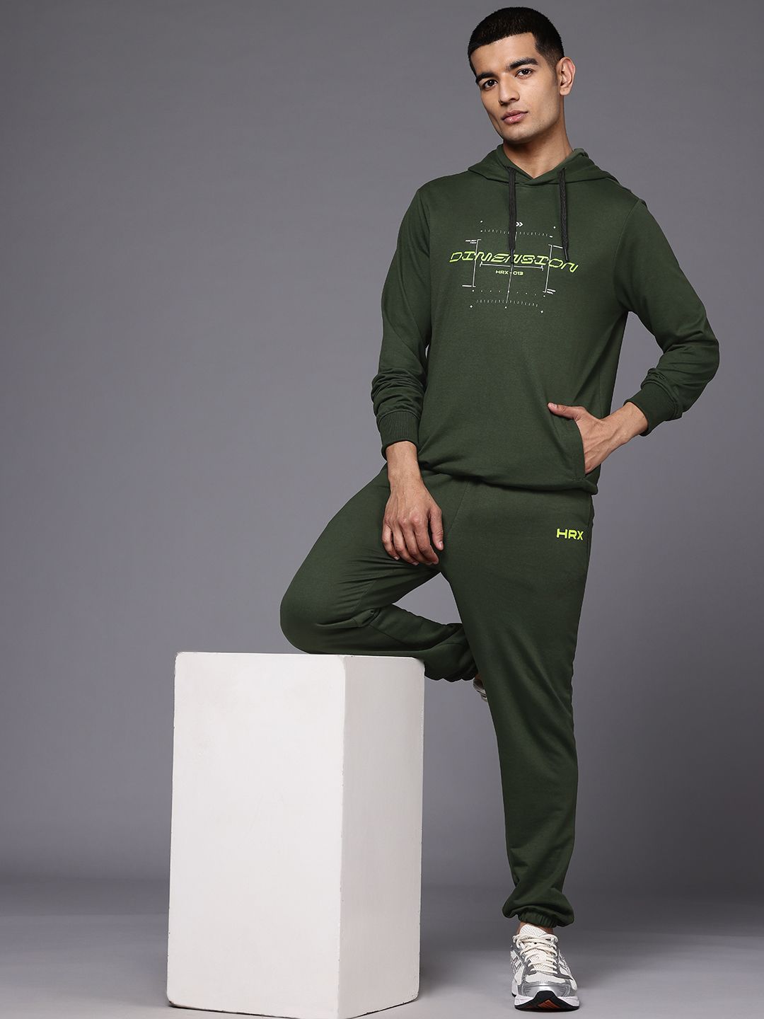 HRX by Hrithik Roshan Men Printed Hooded Lifestyle Tracksuit