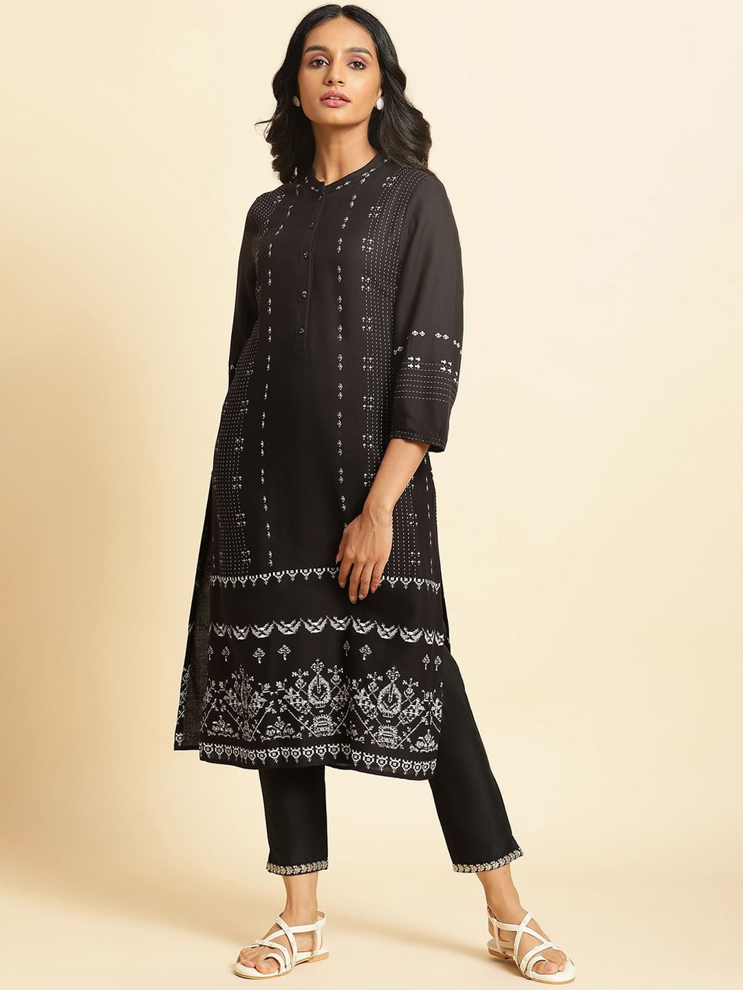 W Ethnic Motifs Printed Band Collar Straight Kurta