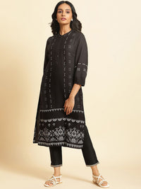 W Ethnic Motifs Printed Band Collar Straight Kurta