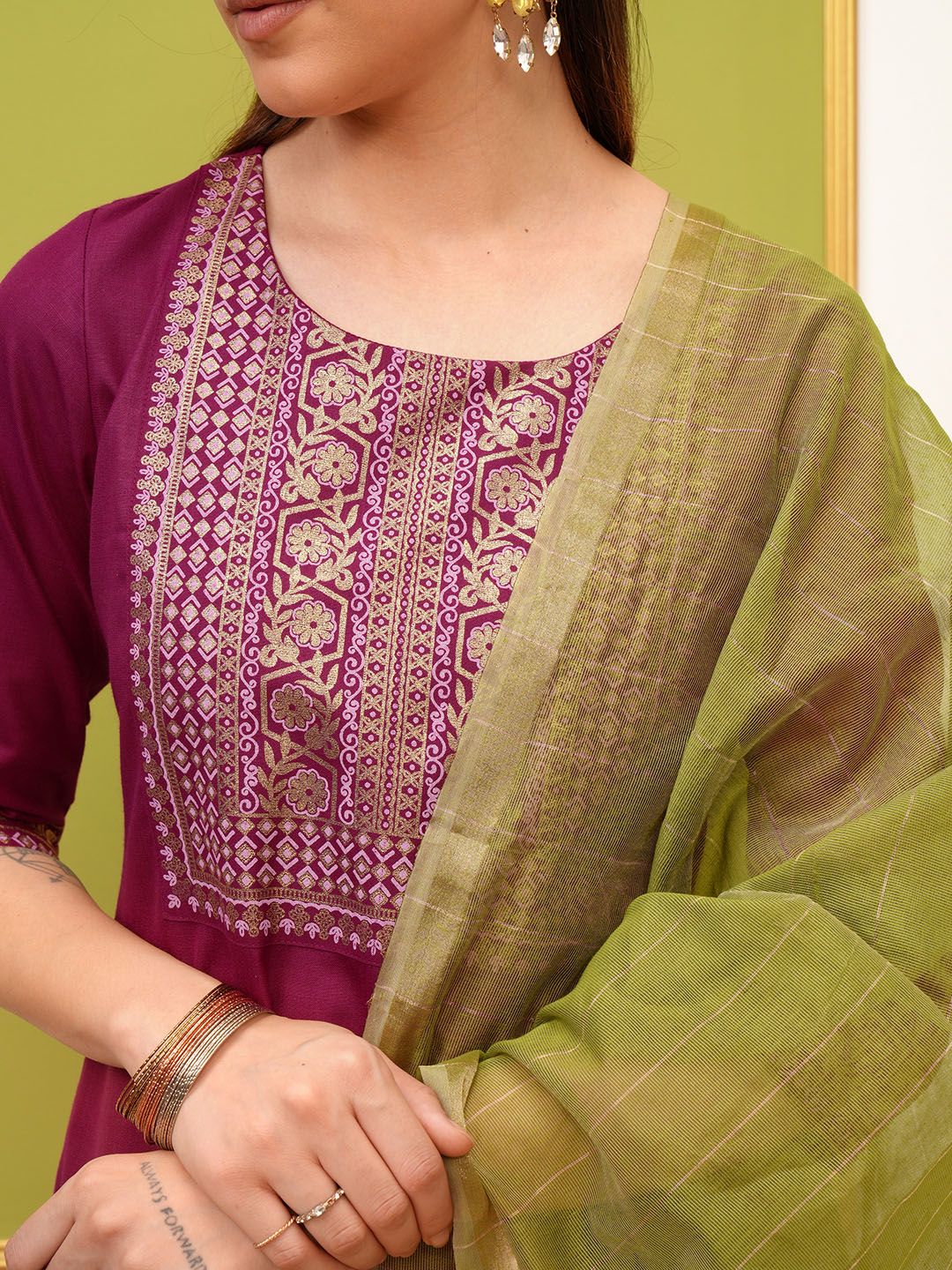 Vishudh Pink Ethnic Motifs Yoke Design Foil Printed Straight Kurta & Palazzos With Dupatta