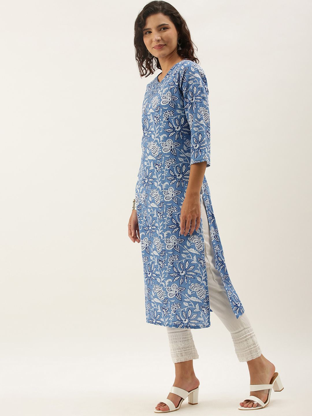Anouk Women Blue & White Ethnic Motifs Printed Kurta