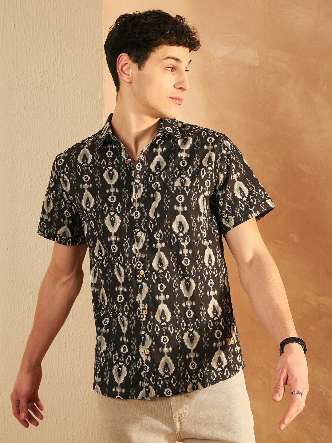 DENNISON Smart Ethnic Motifs Printed Spread Collar Cotton Oversized Lightweight Shirt