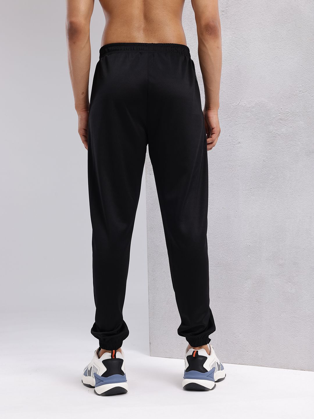 HRX by Hrithik Roshan Men Printed Detail Rapid-Dry Running Joggers