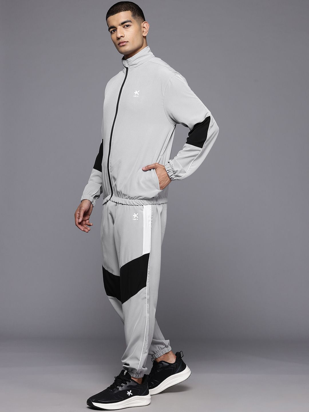 HRX by Hrithik Roshan Men Colourblock Rapid-Dry Lifestyle Tracksuit