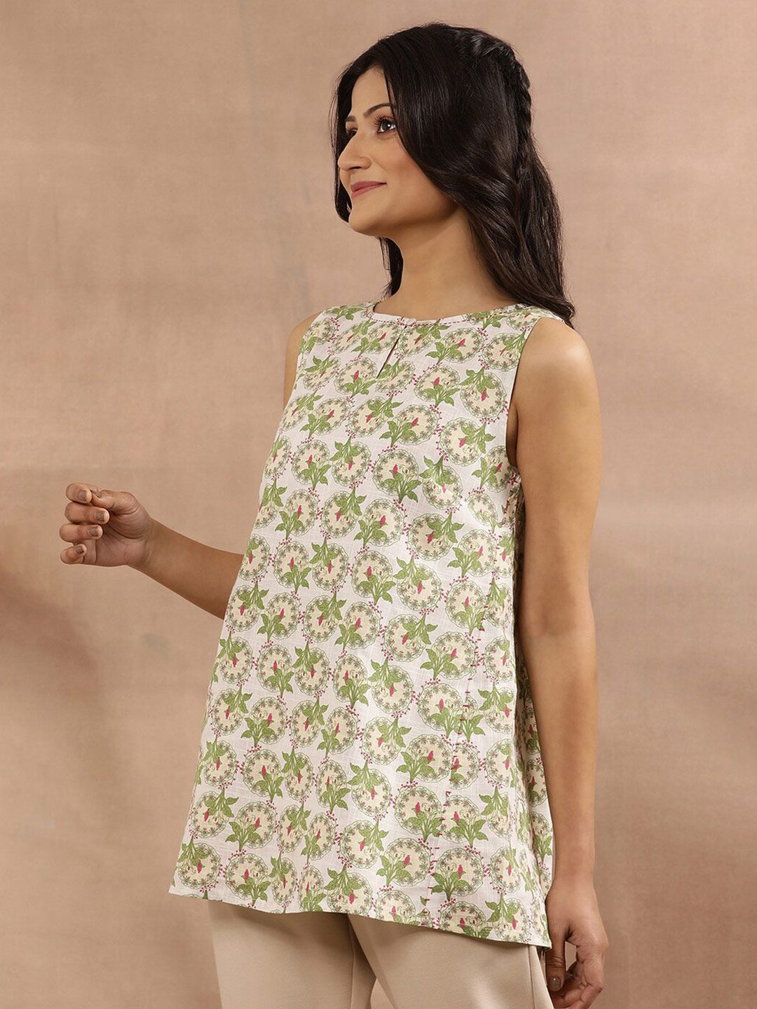 W Floral Printed Keyhole Neck Pure Cotton Top