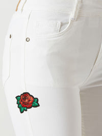 Miss Chase Women White Skinny Fit Mid-Rise Clean Look Jeans