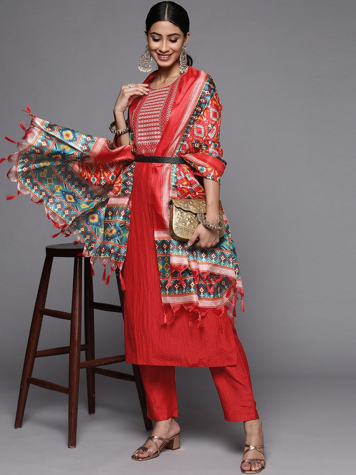 Varanga Women Ethnic Motifs Embroidered Sequinned Kurta with Trousers & Dupatta