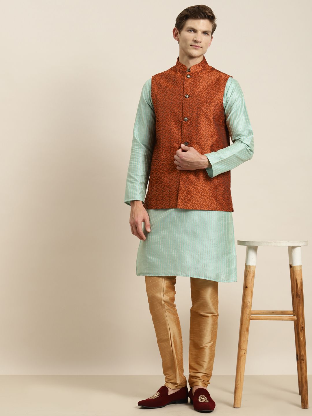 SOJANYA Men Sea Green Striped Kurta with Churidar