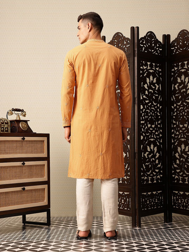 House of Pataudi Floral Embroidered Pure Cotton Jashn Kurta