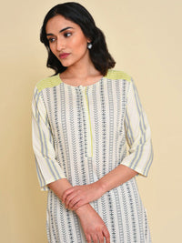 W Ethnic Motifs Printed Straight Kurta with Trousers