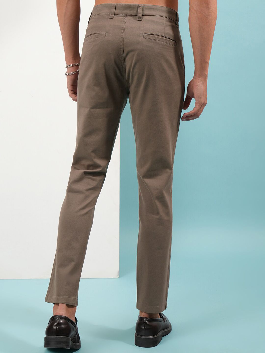 HIGHLANDER Men Soft Feel Twill Chino Trousers