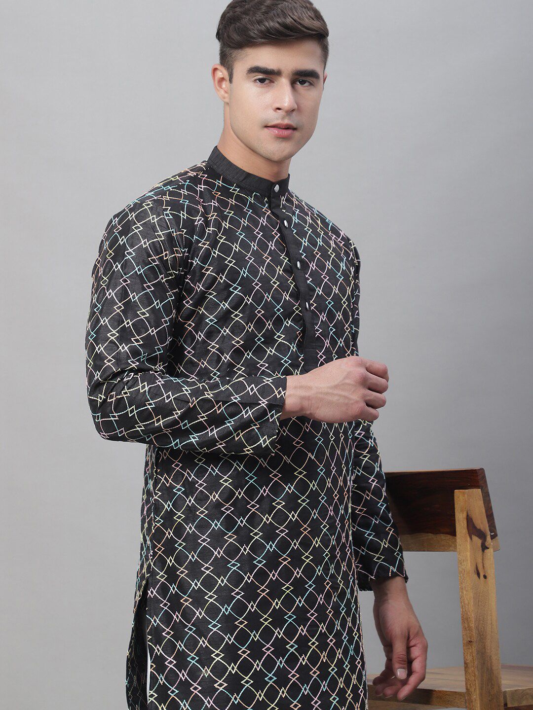 SOJANYA Embroidered Regular Kurta with Churidar