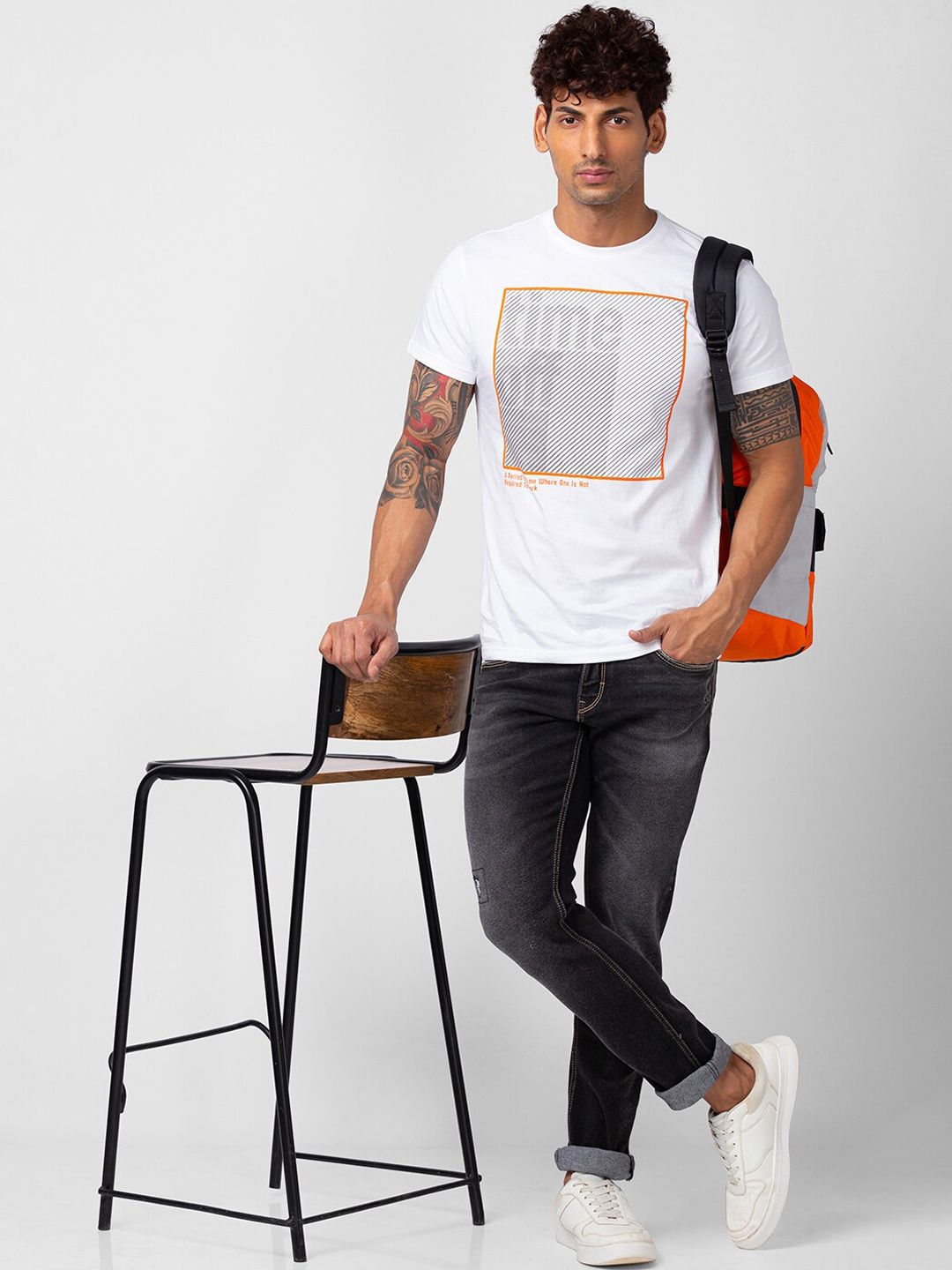 SPYKAR Men Slim Fit Low-Rise Low Distress Heavy Fade Jeans