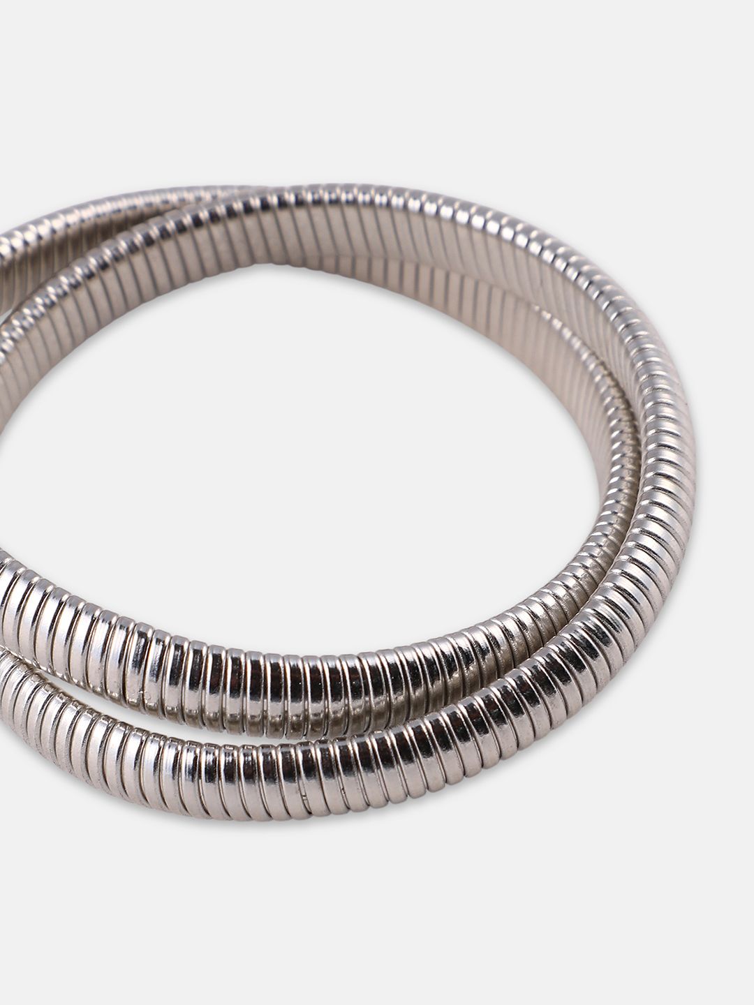 Gelang gaya bergaya bergelombang ribbed-gulung wanita perak