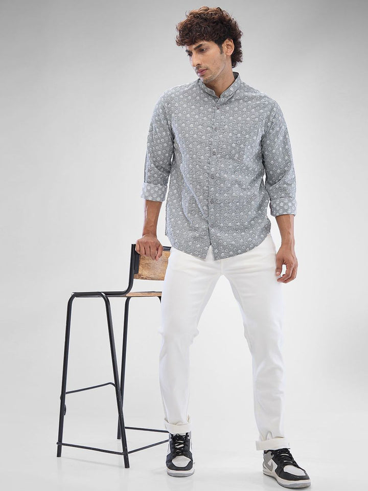 SPYKAR Men Slim Fit Floral Printed Opaque Mandarin Collar Casual Shirt