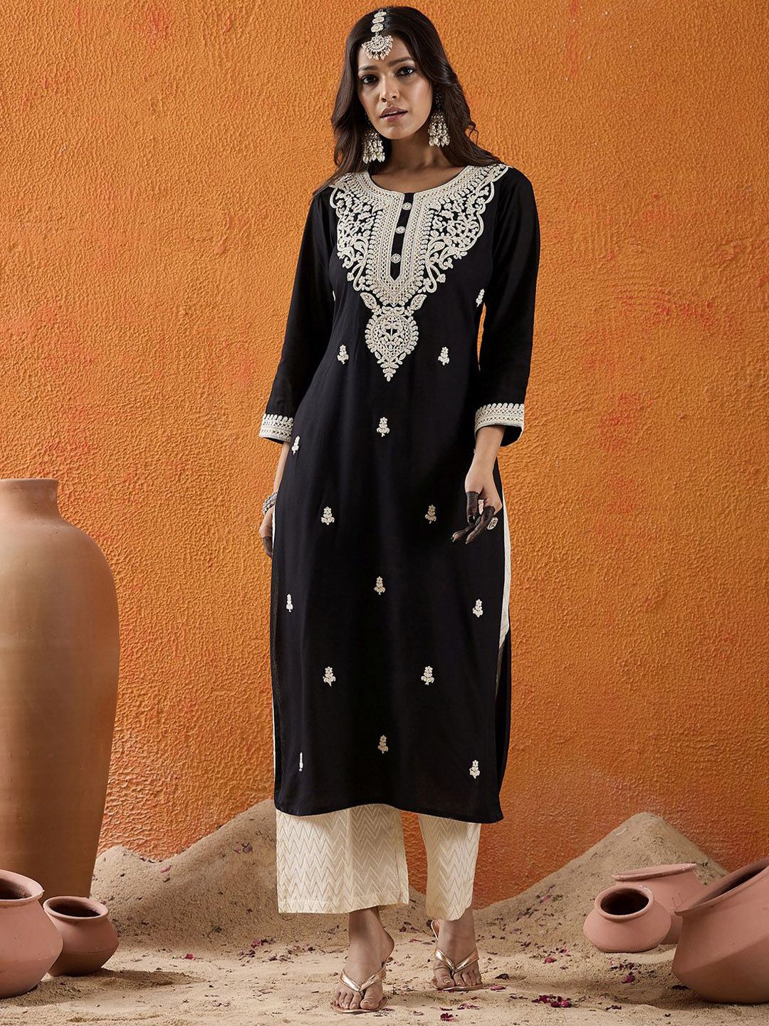 Indo Era Floral Embroidered Thread Work Straight Kurta