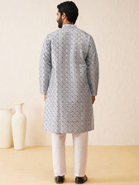 SOJANYA LUXE Motif Etnik Bersulam Kolar Mandarin Berlabuci Kurta Lurus
