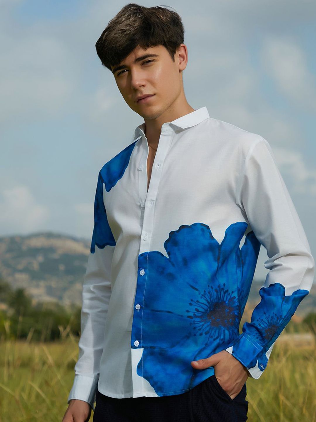 Campus Sutra Men Relaxed Fit Spread Collar Floral Printed Cotton Casual Shirt