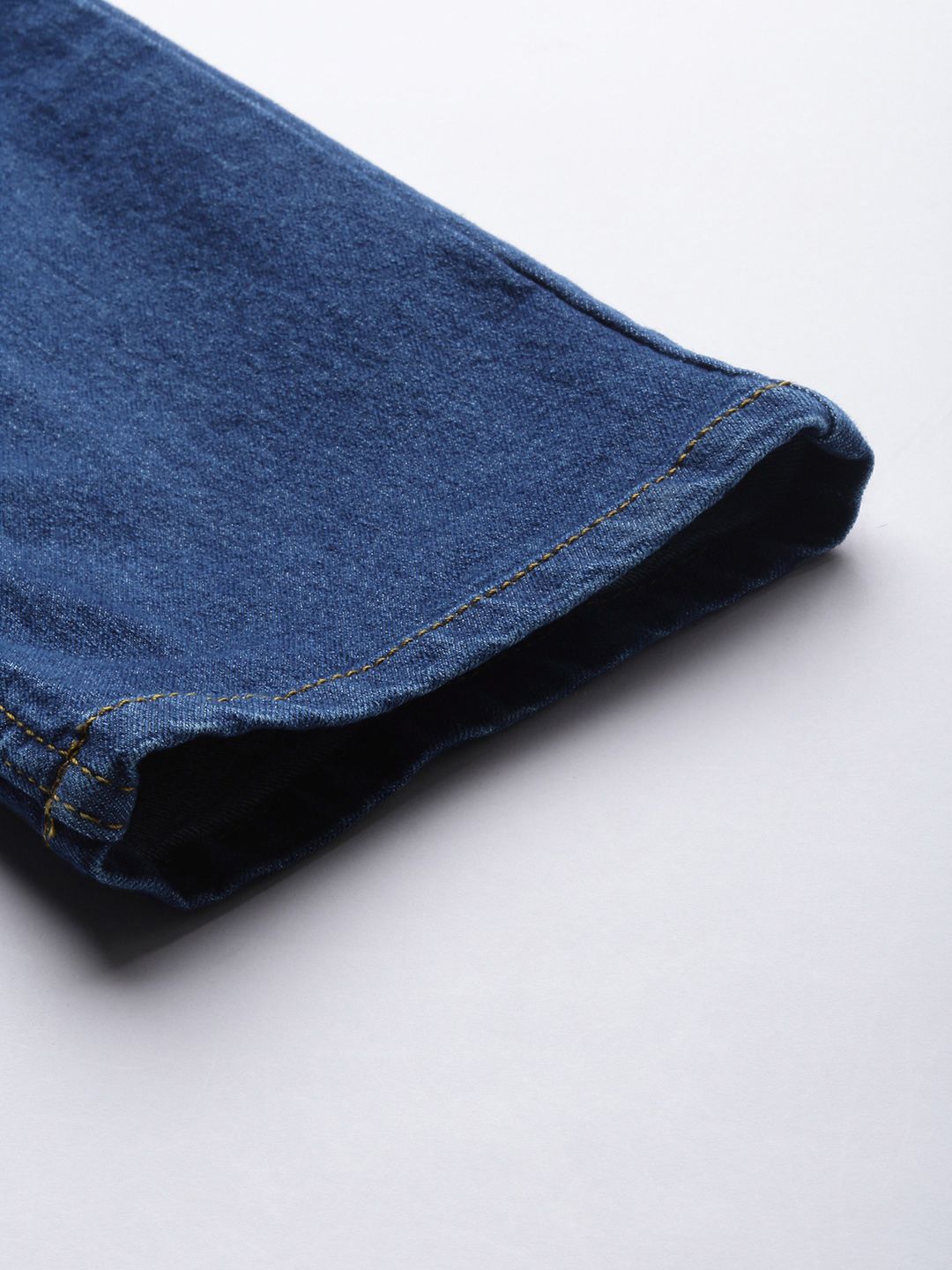 The Indian Garage Co Men Slim Straight Fit Light Fade Stretchable Jeans