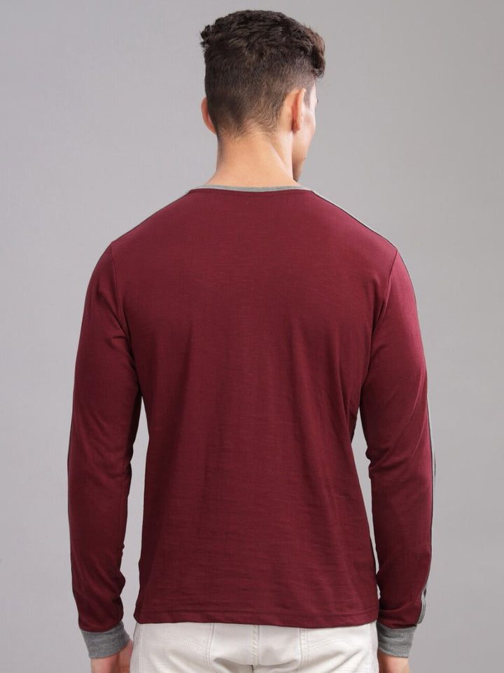 ADRO Men Solid Round Neck T-shirt