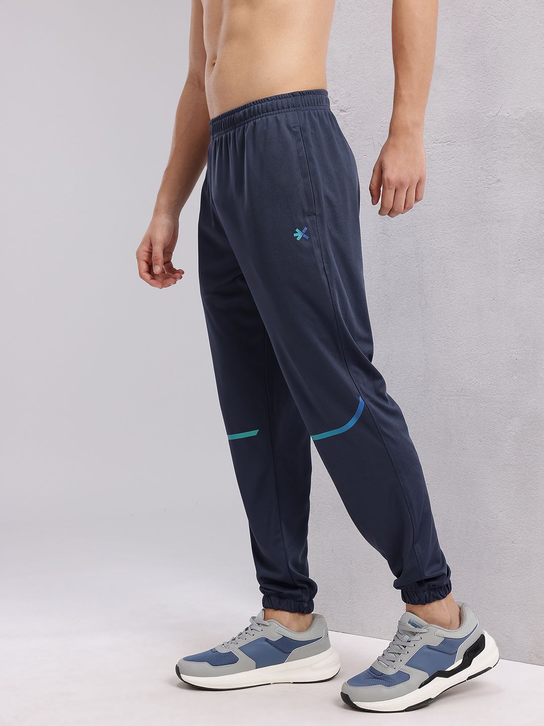 HRX by Hrithik Roshan Men Rapid-dry Training Joggers