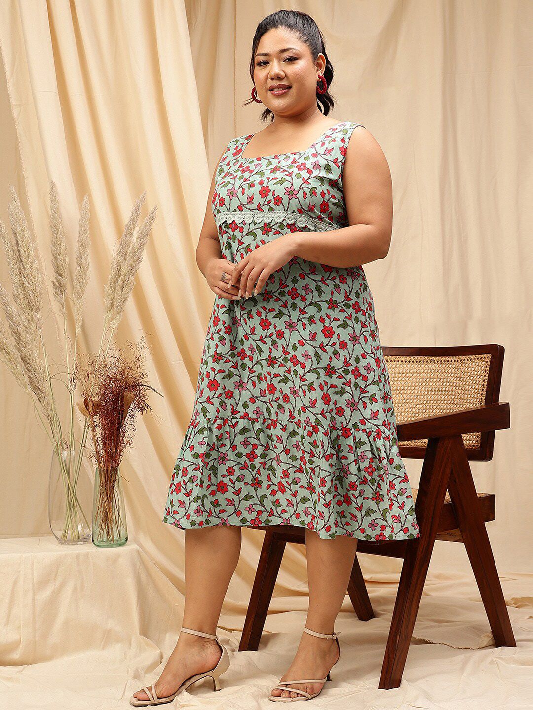 CURVY STREET Plus Size Floral Printed A-Line Dress