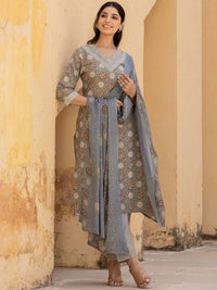 Varanga Women Floral Printed Regular Mirror Work Kurta with Trousers & With Dupatta