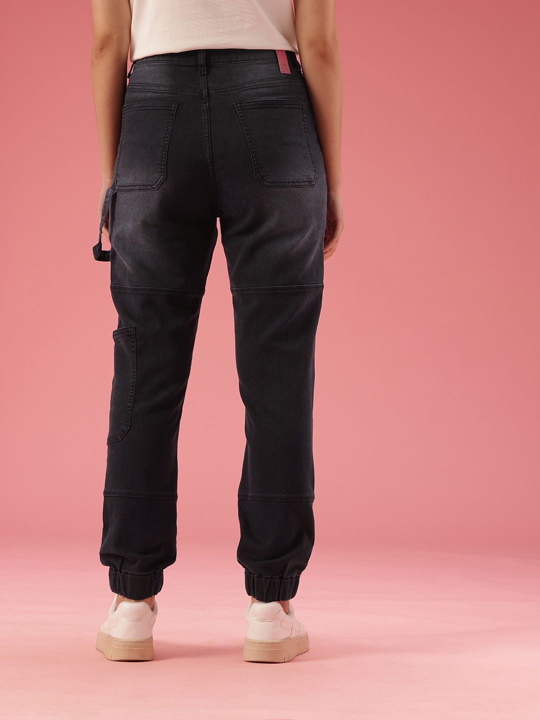 DressBerry Women Jogger Fit Light Fade Stretchable Jeans