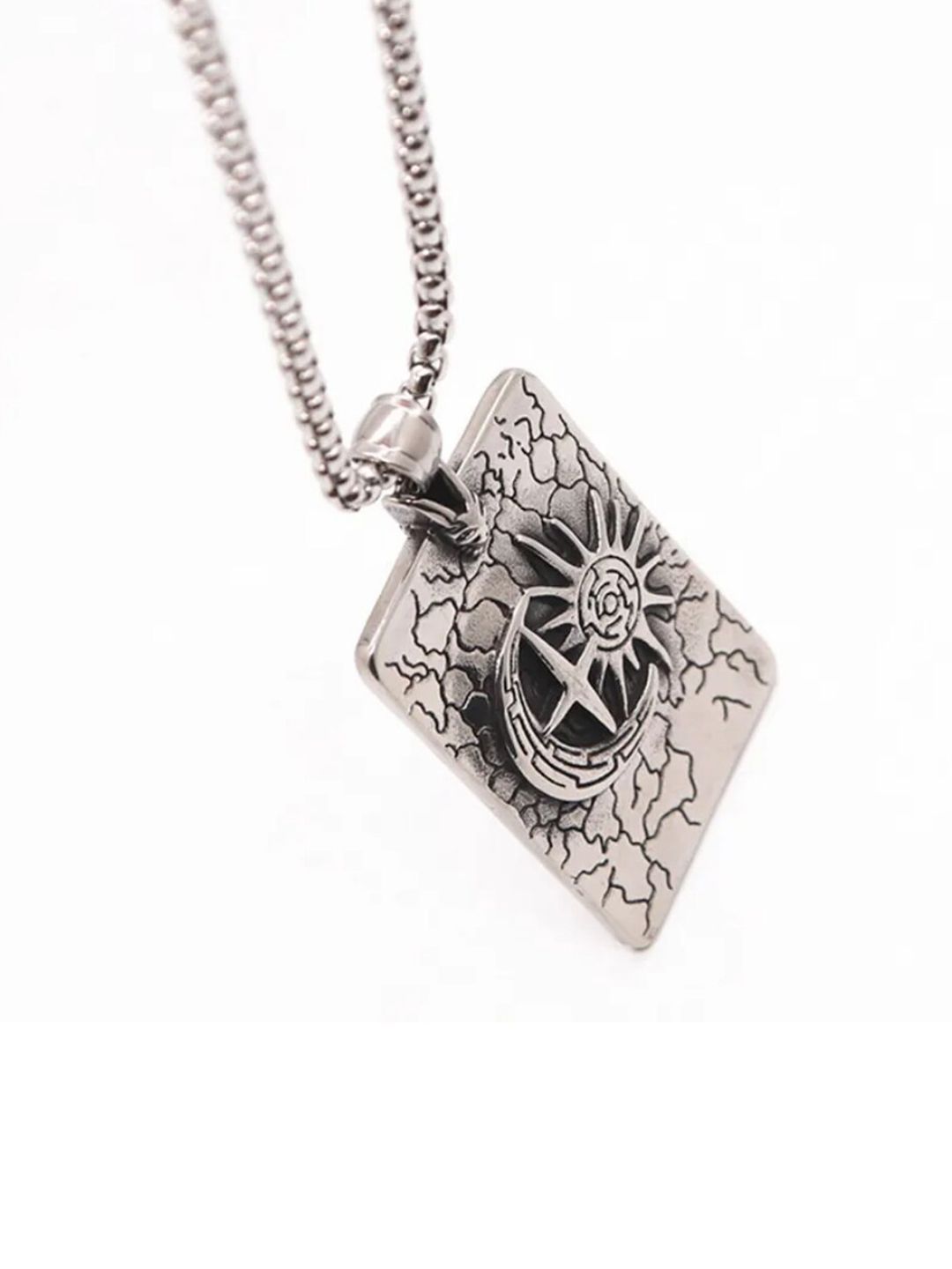 SALTY Men Silver-Toned Monster'S Eye Locket Chain