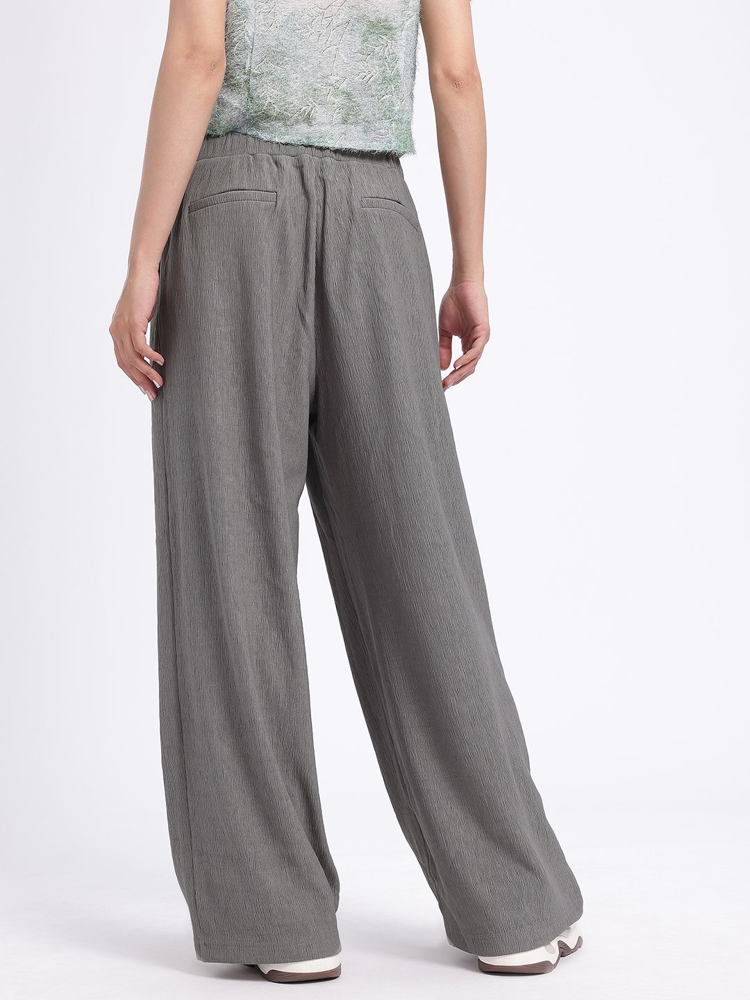 DressBerry Women Crinkling Stripes Mid-Rise Flared Fit Wide Leg Trousers