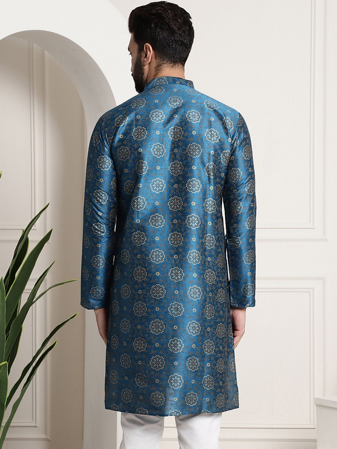 SOJANYA Floral Printed Mandarin Collar Straight Kurta