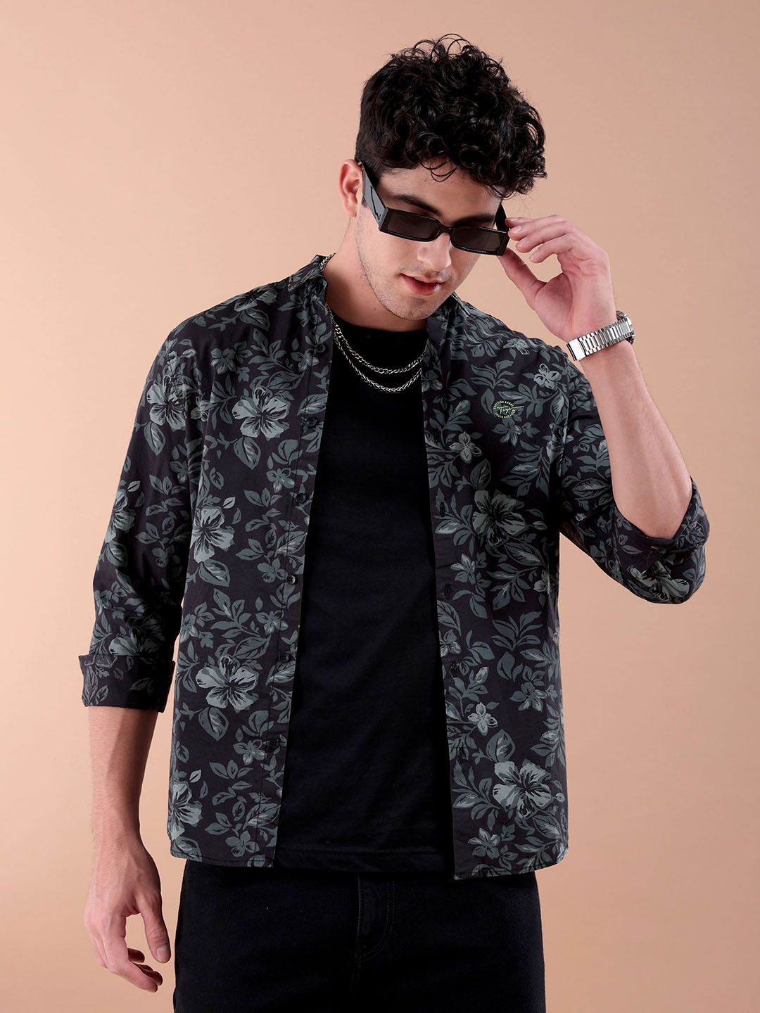 The Indian Garage Co Men Black & Grey Slim Fit Floral Printed Casual Shirt