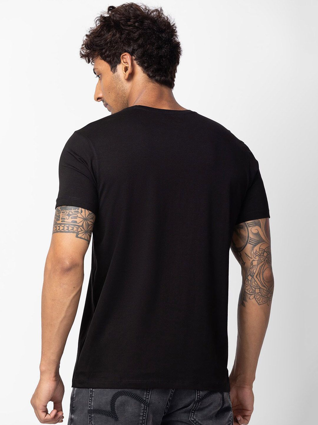 SPYKAR Men Typography Printed Slim Fit Cotton T-shirt