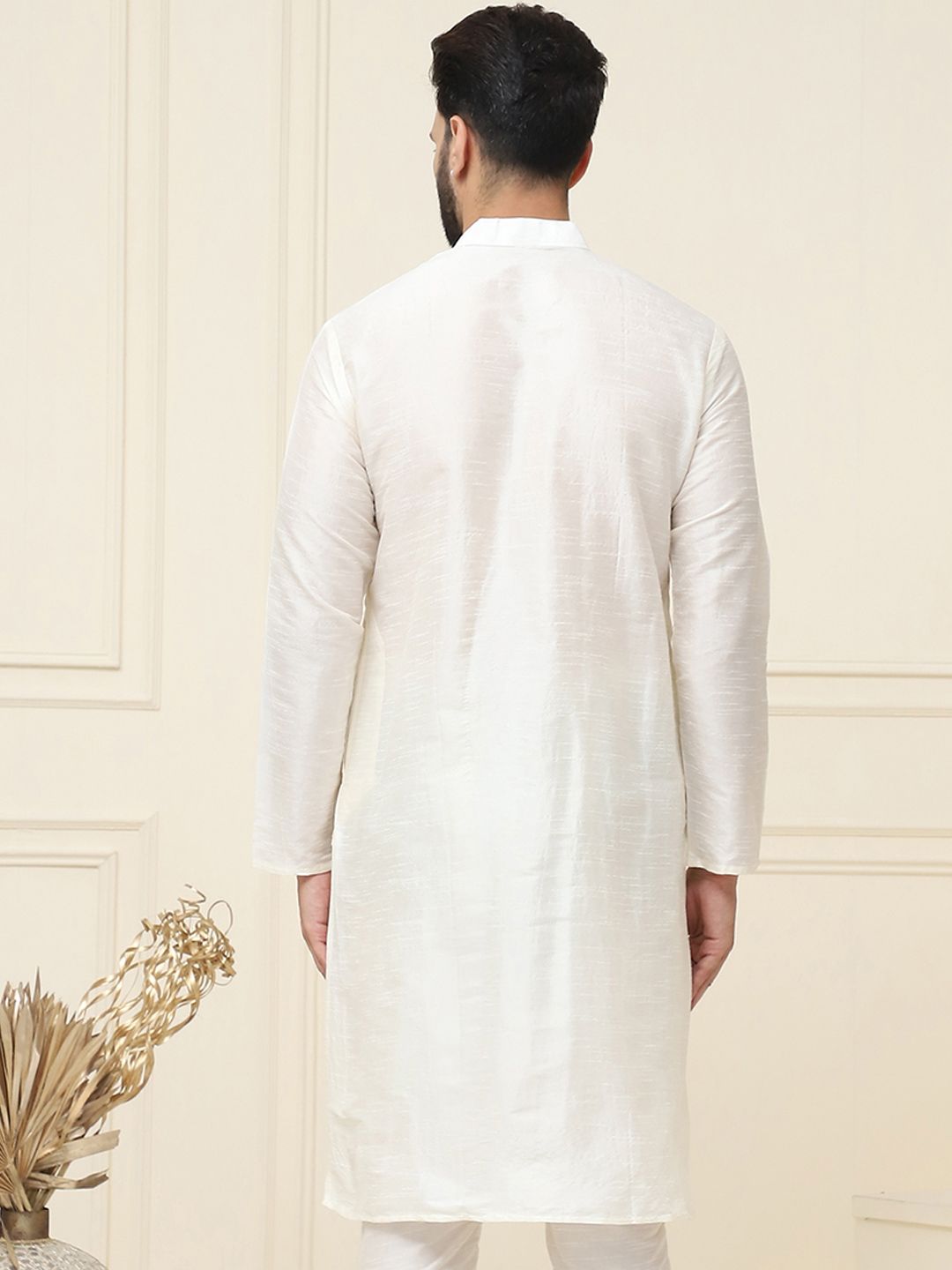 SOJANYA Men Off-White Solid Straight Kurta