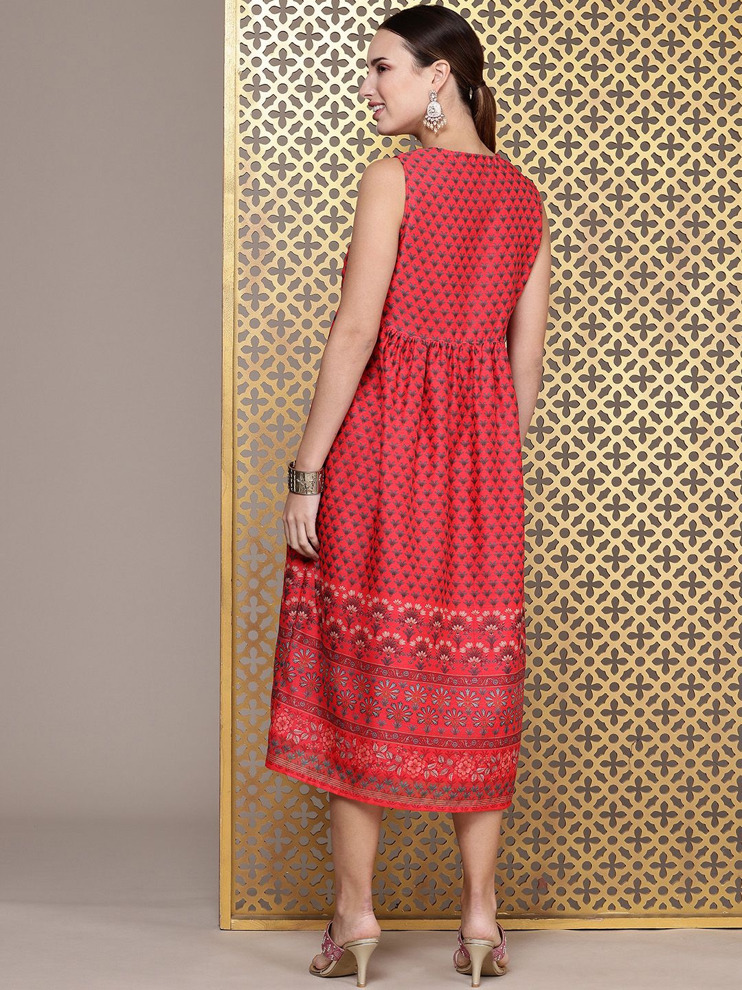 House of Pataudi Floral Printed Sequinned Detailed V-Neck A-Line Midi Jashn Dress