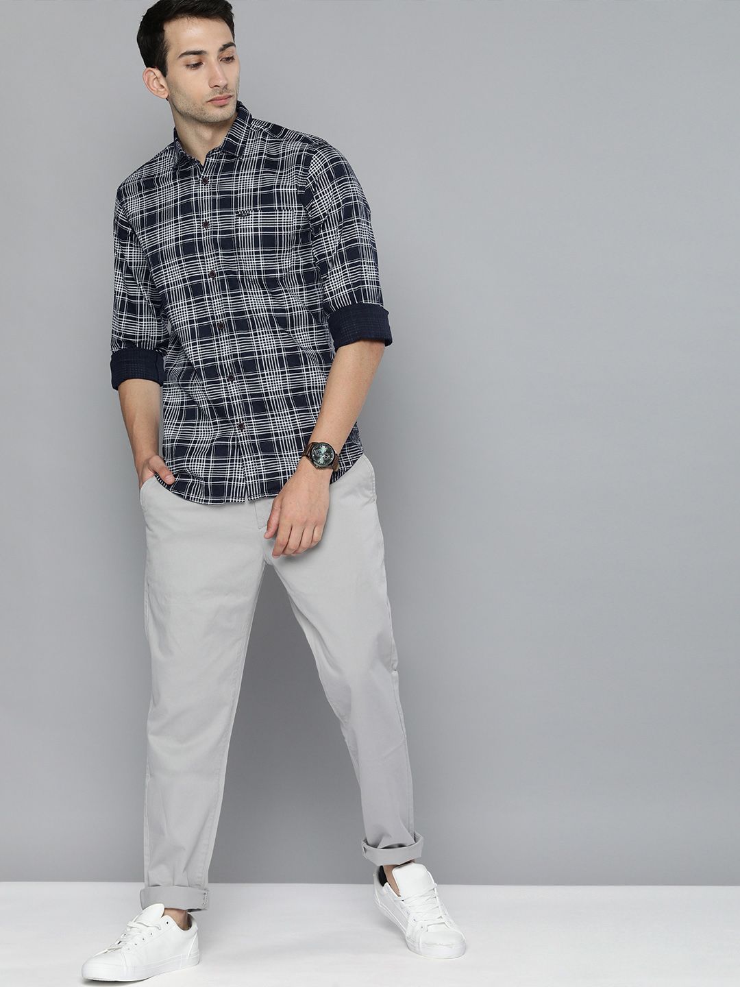 The Indian Garage Co Men Navy Blue Slim Fit Tartan Checks Opaque Checked Casual Shirt