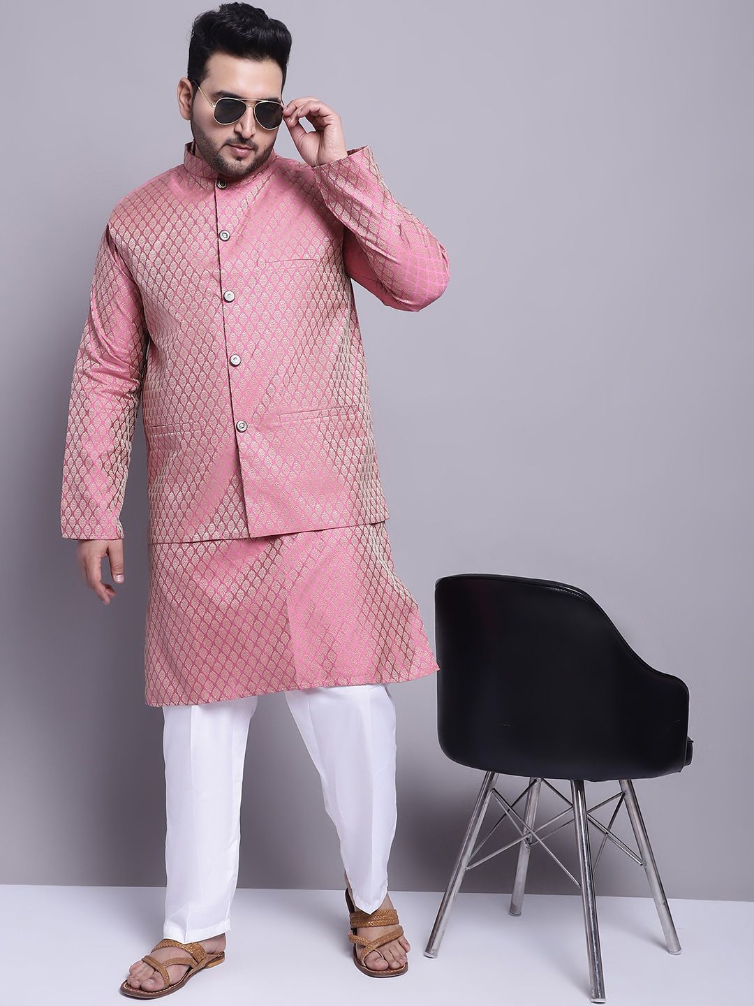 SOJANYA PLUS Ethnic Motifs Woven Design Kurta With Pyjamas & Nehru Jacket