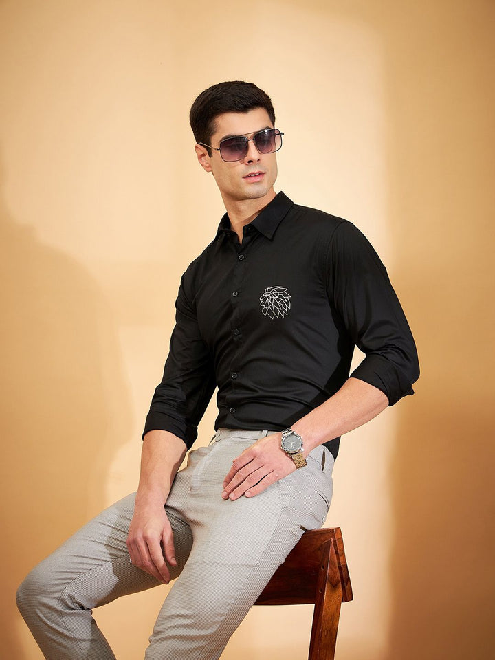 DENNISON Smart Spread Collar Cotton Casual Shirt