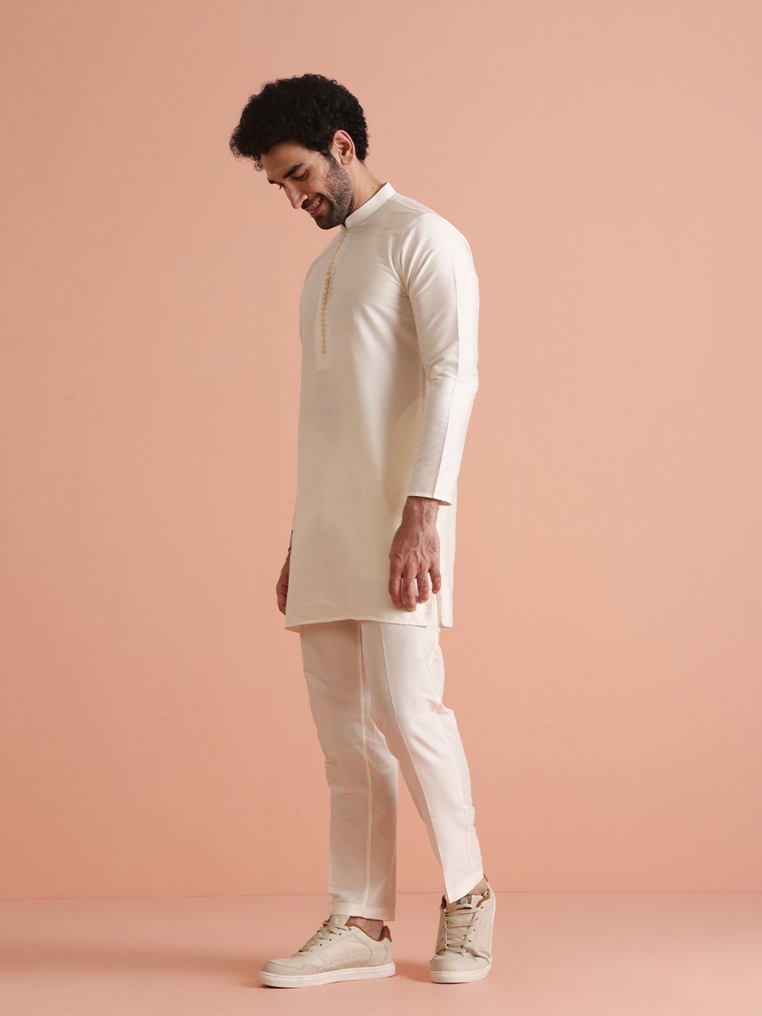 KISAH Mandarin Collar Regular Kurta With Trousers