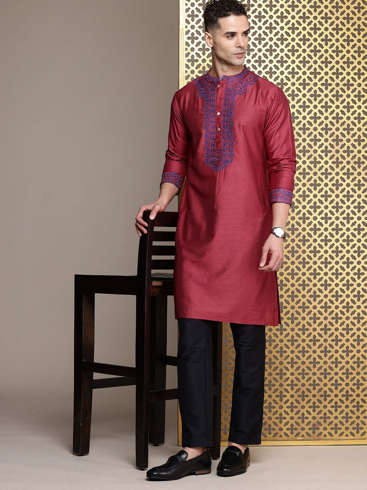 House of Pataudi Indie Floral Embroidered Jashn Kurta
