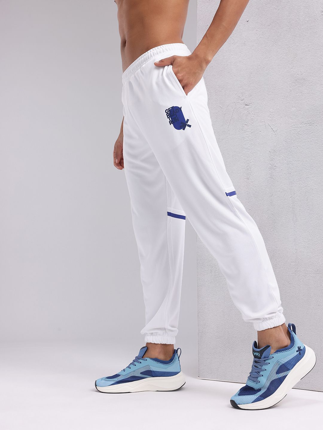 HRX by Hrithik Roshan Men Mid-Rise Brand Logo Print Rapid-Dry Running Joggers
