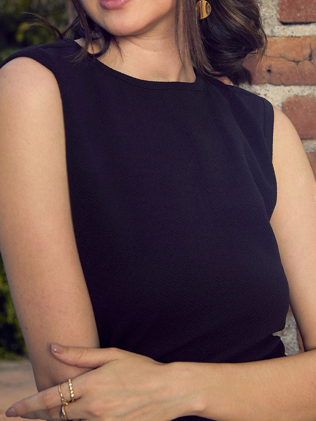 SASSAFRAS Black Cut-Out Detail A-Line Midi Dress